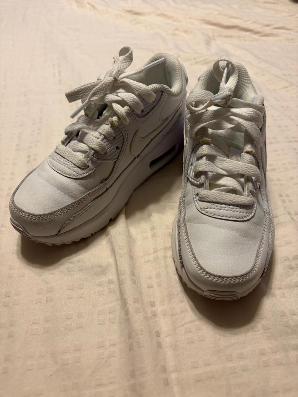 Kids White Nike Air Max Sneakers